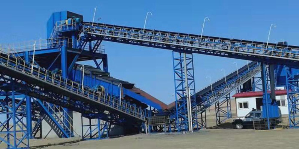 輪胎式移動破碎站的特點(diǎn)你知道嗎？