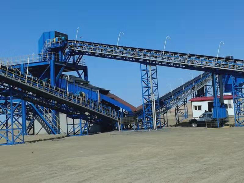 夏季使用移動(dòng)破碎站如何養(yǎng)護(hù)？